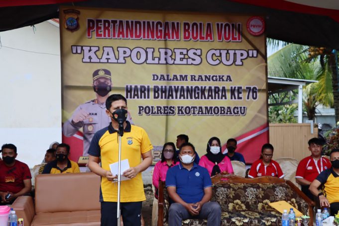 Turnamen Bola Voli “Kapolres Cup” Hari Bhayangkara ke-76 Dibuka Kapolres Kotamobagu