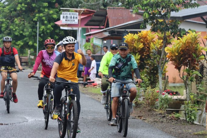 Polri Gelar Fun Bike Serentak Se-indonesia, Kapolres Kotamobagu Pimpin Langsung Rombongan Pesepeda.