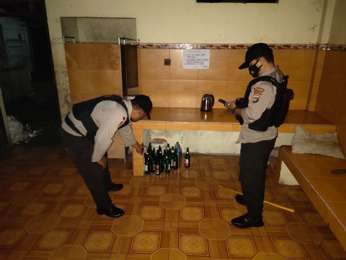 Tanggapi Aduan Warga, Patroli Presisi Sambangi Pesta Miras Tempat Kost Sampana