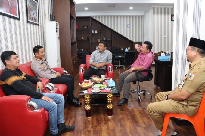 Kapolres Kotamobagu AKBP Dasvery Abdi, SIK Jalin Silaturahmi dengan Ketua DPRD Kotamobagu