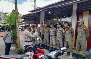 Jelang Relokasi, Sat Binmas Laksanakan Mobile Dan Berikan Imbauan Kepada Masyarakat Di Pasar Serasi.