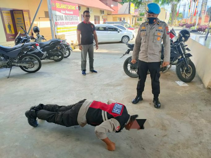 Turut Andil Memelihara Etika & Kedisiplinan Personil, IPDA Rahmat Dahclan Atensi Pelanggaran Dari Hal-Hal Kecil.