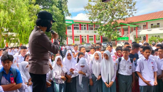 Cegah Pengaruh Negatif Antar Pelajar, Sat Binmas Polres Kotamobagu Laksanakan Binluh di SMK Cokro