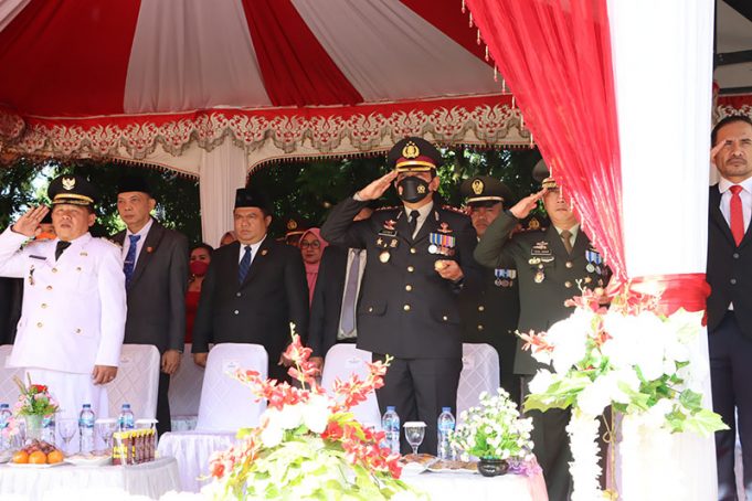 Kapolres Kotamobagu Ikuti Upacara Hari Kemerdekaan RI ke-77 di Lapangan Boki Hotinimbang