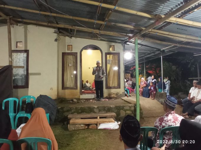 Isi Tauziah Agama Di Desa Bintau, Da’i Polri Turut Sosialisasikan & Ajak Masyarakat Mengunduh Aplikasi MyPertamina.