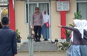 Sampaikan Himbauan Kamtibmas Saat Jadi Pembina Upacara Di SMK N 2 Kotamobagu, Ini Penyampaian Kapolsubsektor Kotamobagu Selatan