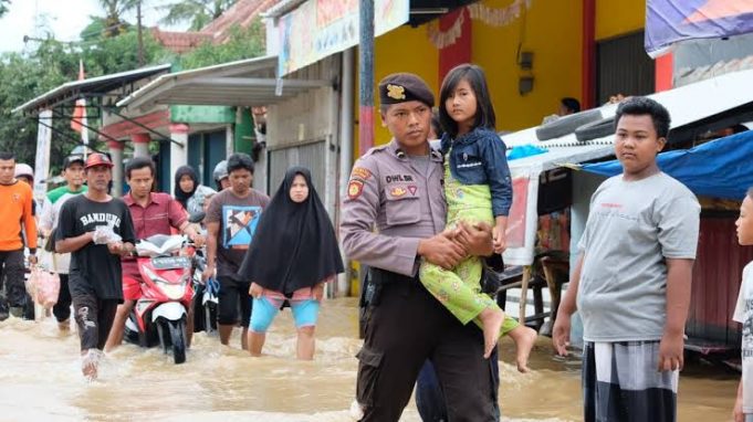 Tanyakan Pada Diri Sendiri Bagaimana Indonesia Jika Sehari Tanpa Polri