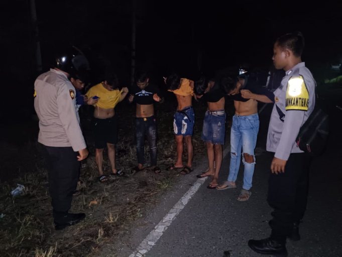 Polsek Lolayan Gelar KRYD, Cegah Gangguan Kamtibmas