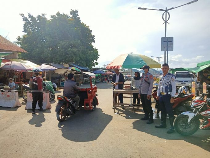 Polsek Kotamobagu Utara Gelar Kegiatan Strong Point di Pasar Rakyat Genggulang