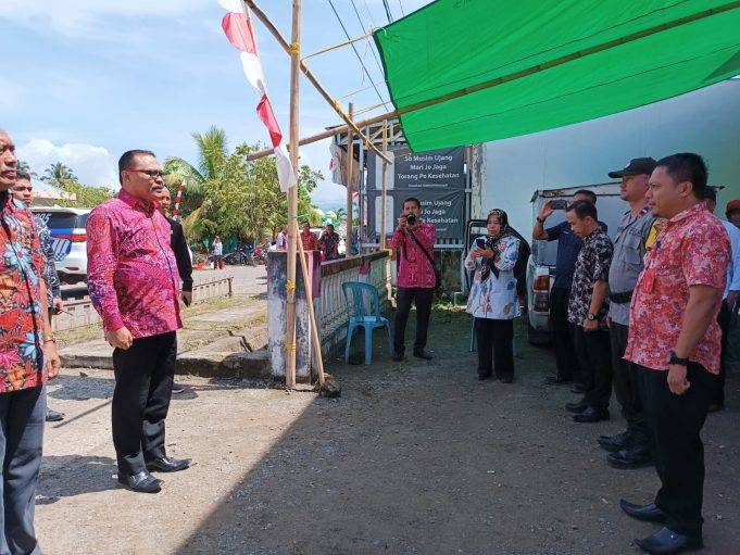 Bhabinkamtibmas Polsek Lolayan turut Dampingi Bupati Bolmong Dalam Peresmian Pasar Murah Desa Tungoi