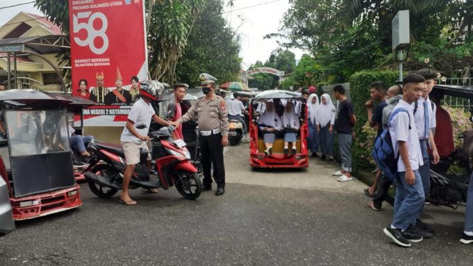 Aktifitas Masyarakat Meningkat Senin Pagi, Polres Kotamobagu Giatkan Strong Point