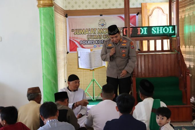 Program “Juma’at Mopota’aw” Kapolres Kotamobagu Sukses Jadi Wadah Curhat Bersama Masyarakat