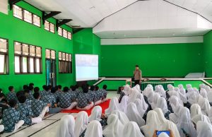 Satuan Binmas Sambangi Sekolah-Sekolah Berikan Himbauan Terkait Maraknya Kasus Pelecehan Seksual