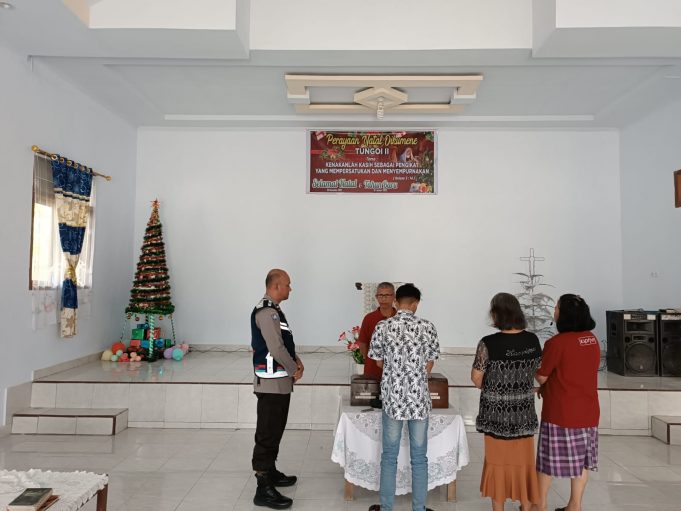 Upaiakan Pencegahan Konsumsi Miras, Bhabinkamtibmas Boyong Pemuda ini ke Pendeta
