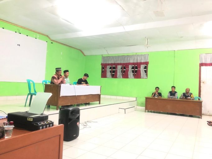 Jamin Proses Berlangsung Demokratis, Bhabinkamtibmas Desa Mopait Hadiri Pemilihan Ketua Karang Taruna