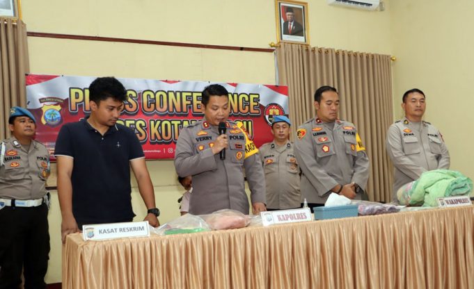 Kapolres Kotamobagu Rilis Tersangka Pelaku Kekerasan Terhadap Anak yang Menyebabkan Kematian