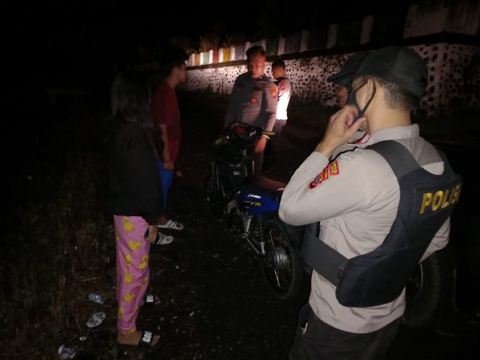 Dua Sejoli Mendapatkan Pembinaan Dari Polisi Saat Berduaan di Puncak Ilongkow