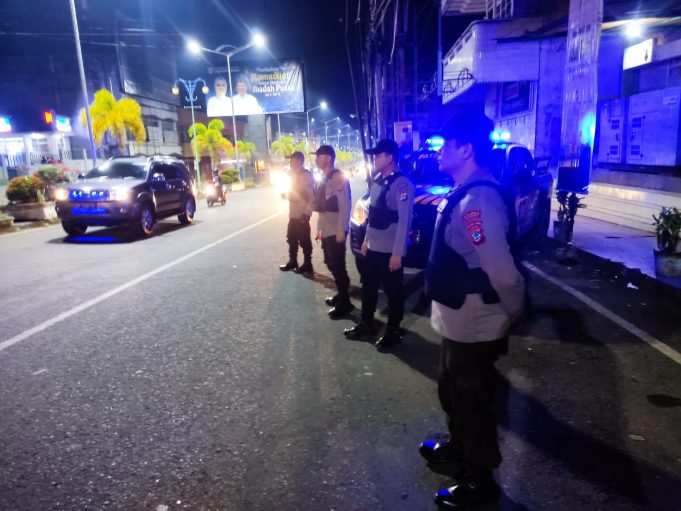 Turut Pantau & Cegah Kemacetan Dalam Kota, Tim Presisi Laksanakan Pengamanan di Simpang 3 Roberta