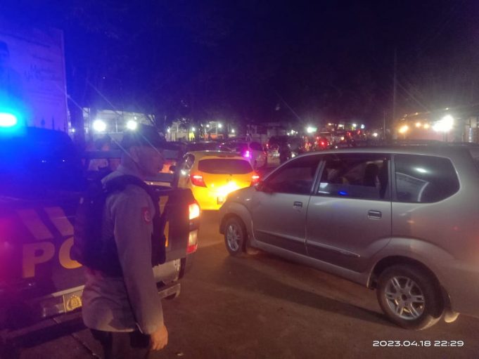 Cegah Kemacetan Dalam Kota, Tim Presisi Laksanakan Pengamanan di Kompleks Pasar Senggol