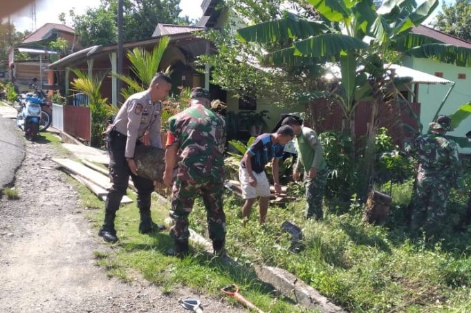 Kades Moyag Tampoan Himawan Mamonto, Apresiasi Soliditas TNI-Polri Kompak Bersinergi Bangun Poskamling di Desanya