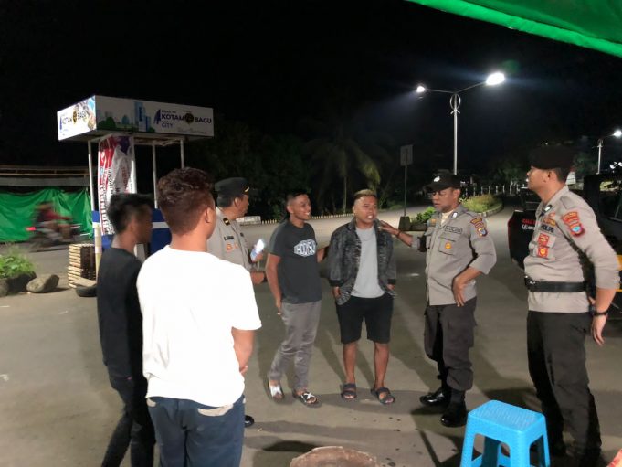 Lakukan Patroli di Pasar Genggulang Tim Presisi Dapati Gerombolan Anak Muda Konsumsi Miras