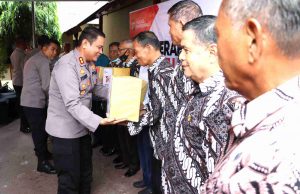 Polres Kotamobagu Salurkan Sejumlah Bantuan Sosial Dalam Rangka Hari Bhayangkara Ke-77
