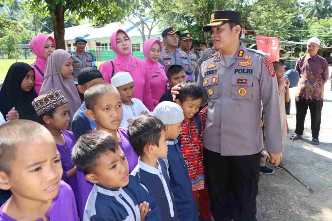 Jalin Silaturahmi & Berbagi Kasih Jelang 1 Juli, Polres Kotamobagu Laksanakan Anjangsana di Sejumlah Lokasi