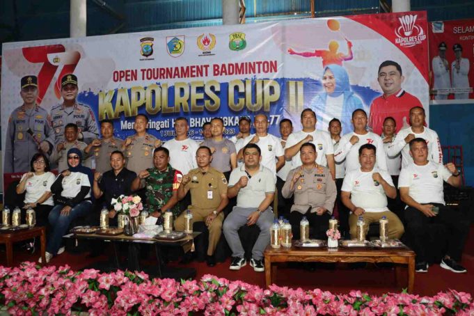 Kapolres Kotamobagu Hari Ini Resmi Membuka Turnamen Badminton Kapolres Cup II Dalam Rangka Hari Bhayangkara Ke-77