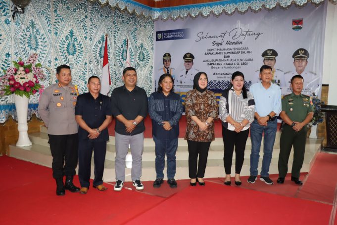 Kapolres Kotamobagu Bersama Seluruh Forkopimda Sambut Kunjungan Kerja Bupati Mitra dan Wakil Bupati