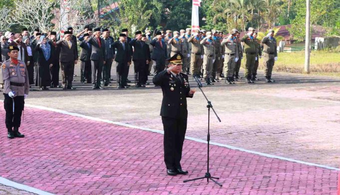 Semarakkan Peringatan HUT RI Ke-78. Dihadiri Seluruh Forkopimda, Kapolres Kotamobagu Memimpin Upacara Ziarah Nasional