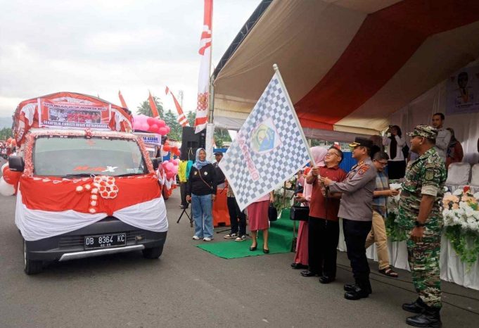 Kapolres Kotamobagu Turut Lepas Karnaval Merah Putih Untuk Meriahkan HUT Ke-78 Republik Indonesia