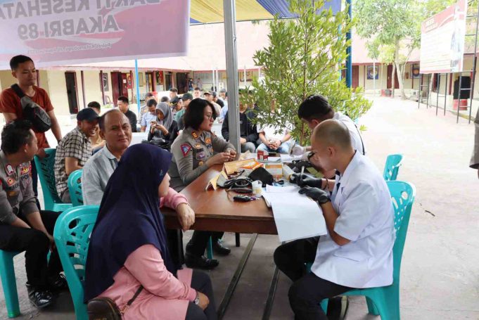 Mendapat Antusias Masyarakat Kotamobagu, Kegiatan Bakti Kesehatan & Bakti Sosial AKABRI 89 Sukses Terselenggara