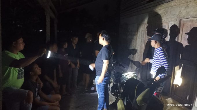 Tim Resmob Datangi Lokasi Keributan & Pesta Miras yang di Laporkan Warga Poyowa Besar