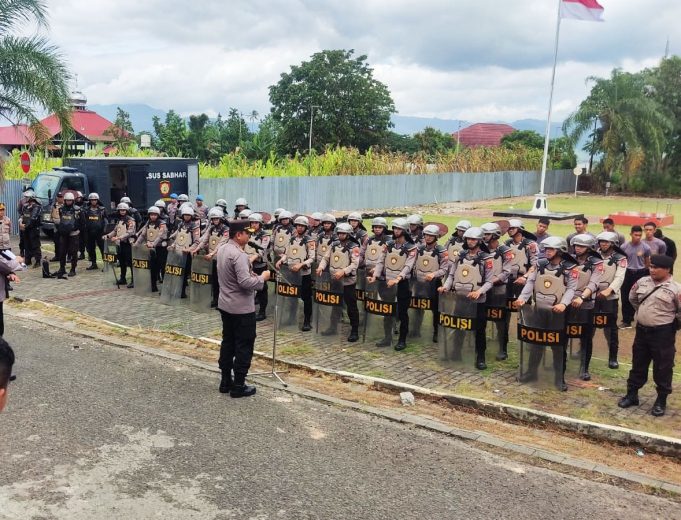 Kapolres Kotamobagu Cek Kesiapan Dalmas Dalam Rangka Sispamkota Pada Pemilu 2024