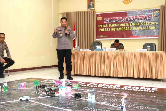Kapolres Kotamobagu Memimpin Kegiatan Tactical Floor Game (TFG) Untuk Kesiapan Menyongsong Pemilu 2023-2024