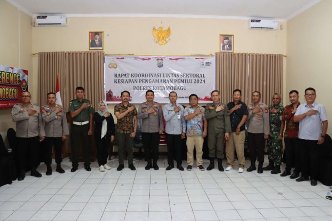 Kapolres dan Forkopimda Beserta Seluruh Stakeholders Ikuti Vicon Rakor Linsek di Pimpin Kapolda Sulut