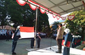 Kasi Hukum Hadiri Undangan dan Jadi Irup Pelaksanaan Upacara Bendera di MTS N 1 Kotamobagu