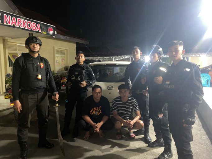 Antisipasi Gangguan Kamtibas Tim Patroli Polres Kotamobagu Amankan Sajam dan Pesta Miras