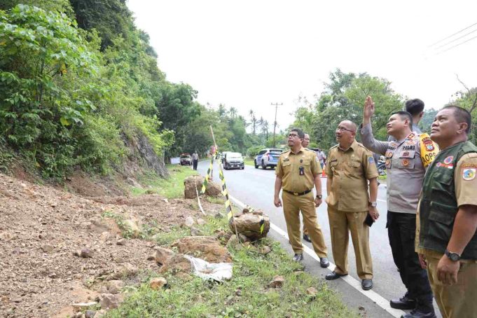 Kapolres Kotamobagu dan Pj. Wali Kota Asripan Nani Tinjau Lokasi Rawan Bencana di KM 5 Mongkonai