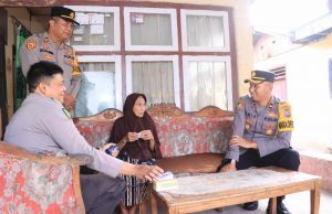 Tuai pujian dan turut didoakan warga, Polres Kotamobagu Gelar Kegiatan Door-to-Door Bakti Sosial dan Kesehatan