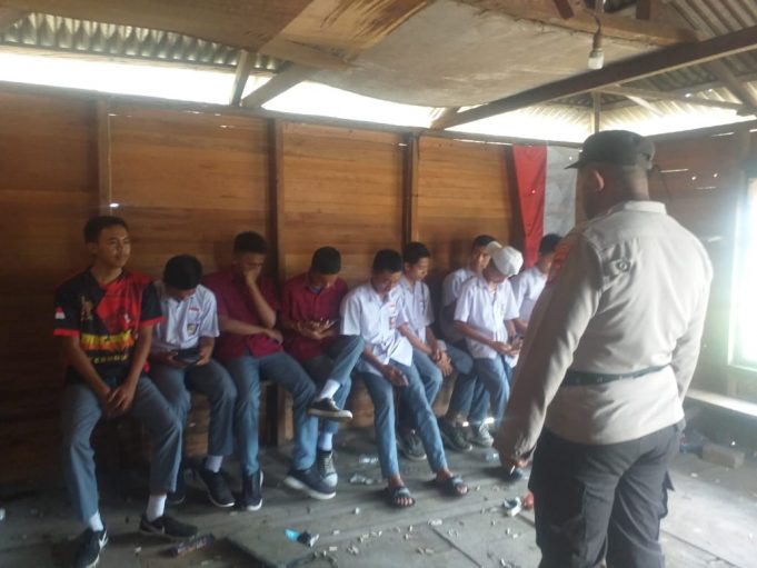 Tindak Lanjuti Aduan Warga, Polsek Passi Berikan Pembinaan Siswa Bolos Sekolah
