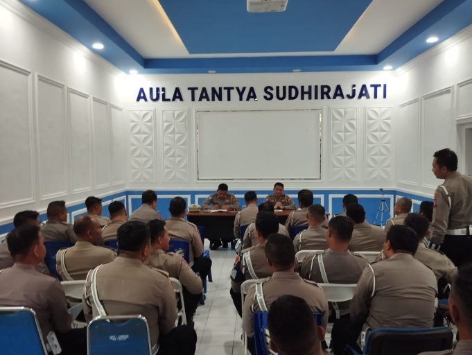 Optimalkan Pelayanan Publik Satlantas Polres Kotamobagu Laksanakan Pemeriksaan Material Regident, Ruangan & Barang Inventaris