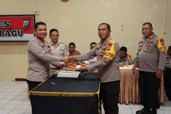 Kapolres Kotamobagu Memimpin Kegiatan Sosialisasi DIPA RKA-K/L dan Penandatanganan Pakta Integritas T.A. 2024 Polres Kotamobagu
