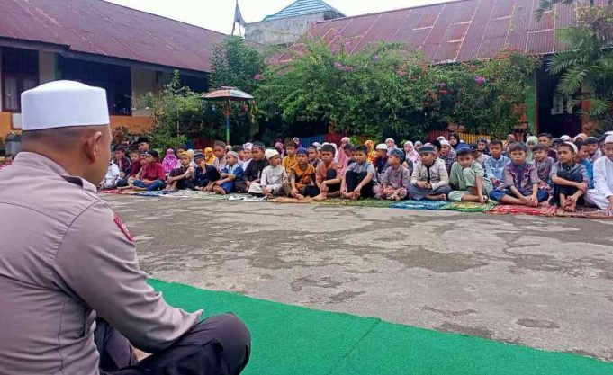 Dengan Sentuhan Religi, Dai Polri Ajak Pelajar Cinta Kamtibmas