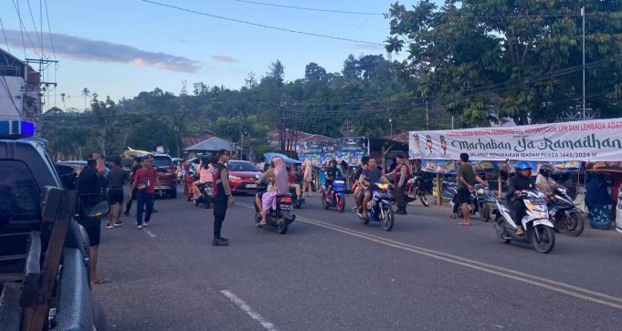 Kasat Samapta Polres Kotamobagu Pimpin Langsung Patroli Pasar Ramadhan Jelang Buka Puasa