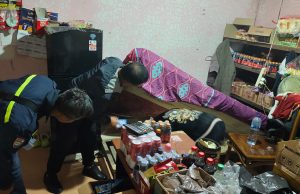 Laksanakan KRYD : Polsek Lolayan dari Patroli Hingga Pemeriksaan Penjualan Miras Tanpa Ijin