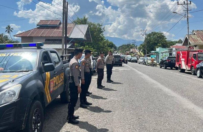 Tim Patroli Samapta Lakukan Pengamanan & Pengaturan Lalu Lintas Perayaan Ketupat