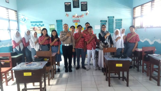 Sat Lantas Gelar ‘Police Go To School’ untuk Edukasi Keselamatan Berlalu Lintas di SMA 4 Kotamobagu