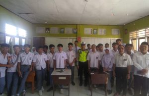 Sosialisasikan dan Edukasi Tertib Berlalu Lintas, Police Go To School di SMA Islam Kotamobagu