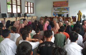 Sat Binmas Polres Kotamobagu Lakukan Pembinaan Kemitraan Polmas di SMP N 4 Lolayan